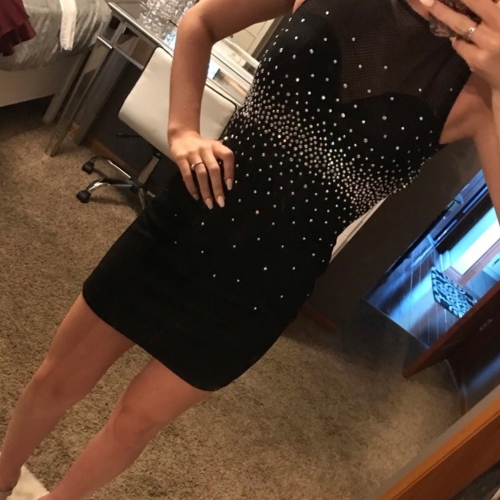 AVAILABLE Holiday Black by Blush Prom cut out dress 2/4